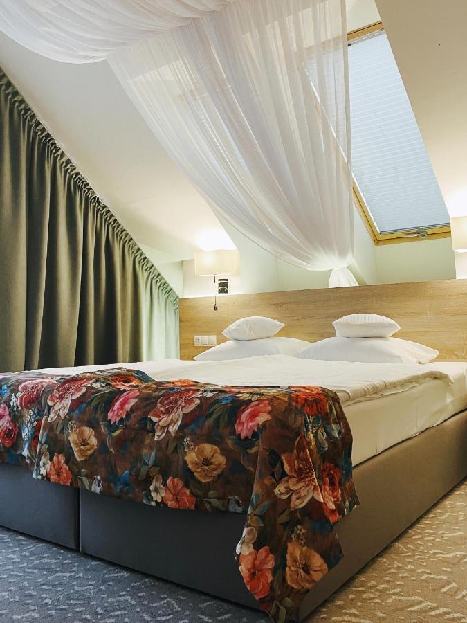 Gosciniec Folwark Nadawki Bed & Breakfast Sienkiewicze