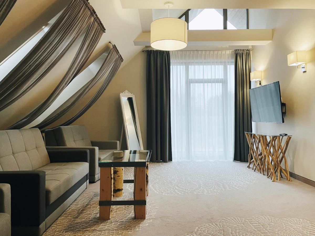 Bed & Breakfast Gosciniec Folwark Nadawki 3*